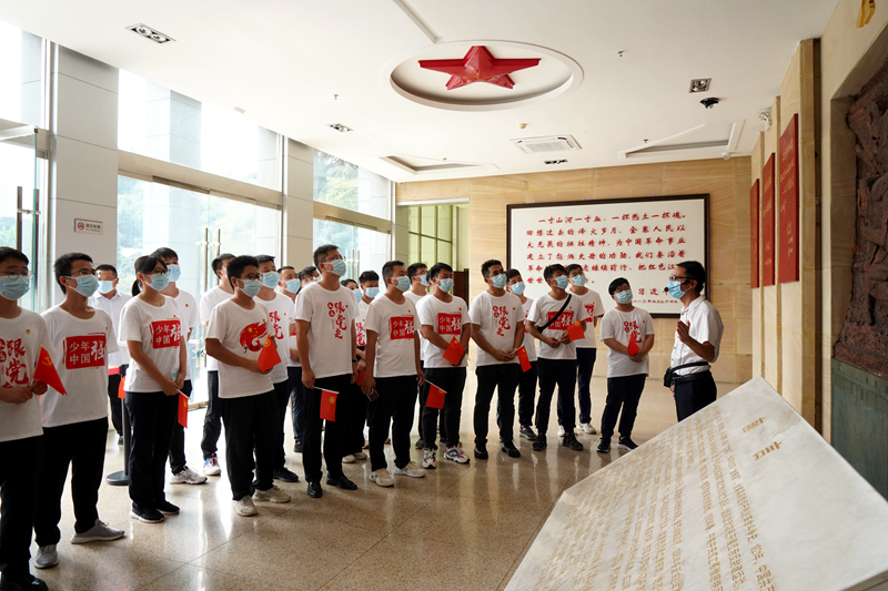 公司團委開展“喜迎二十大、永遠跟黨走、奮進新征程”主題團日活動7